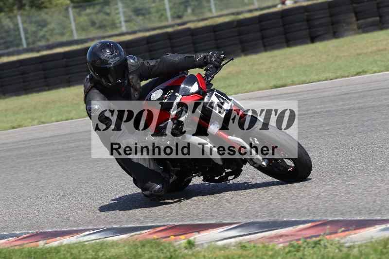 /44 09.08.2025 Plüss Moto Sport ADR/Einsteiger/54